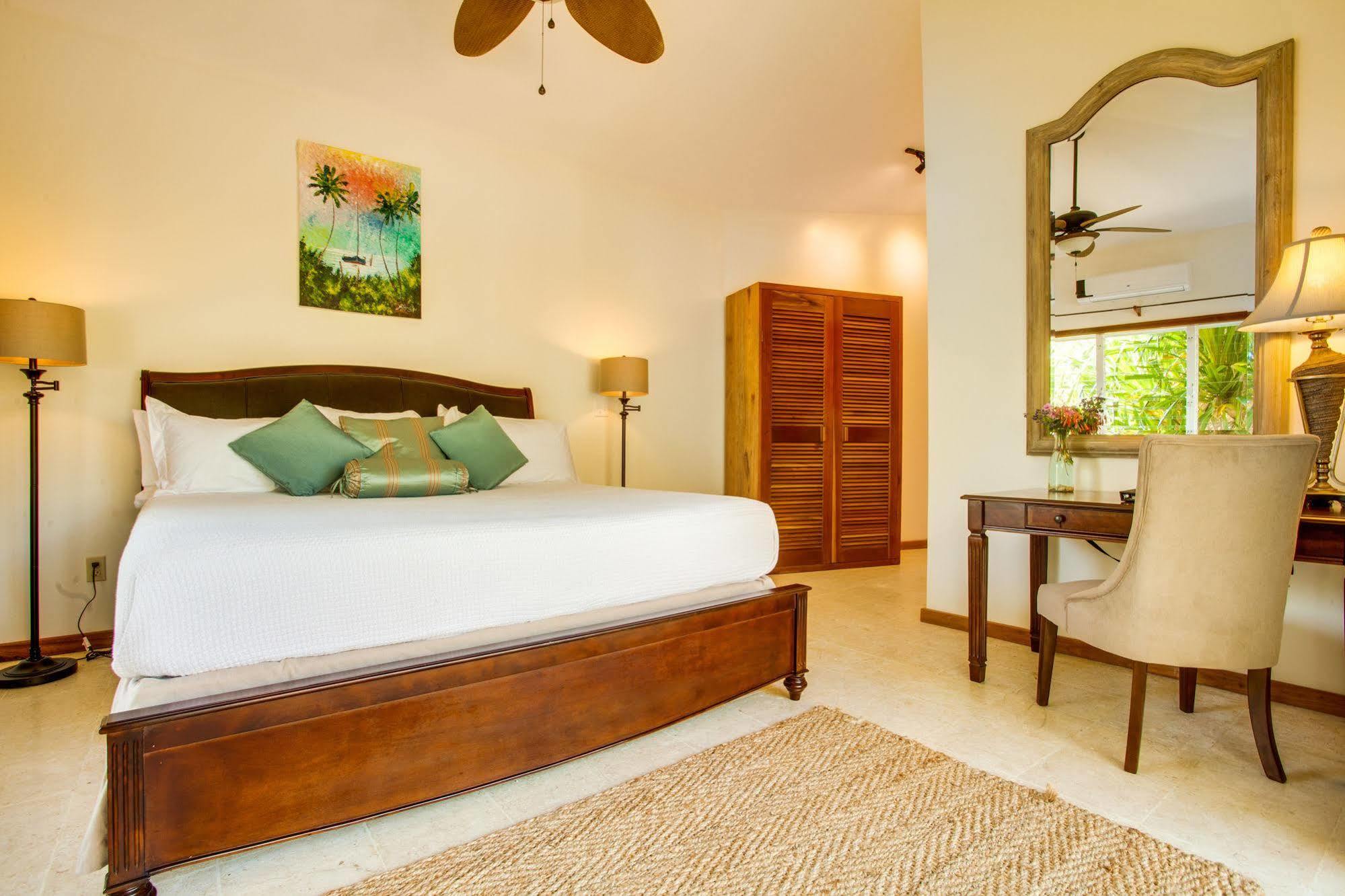Hatchet Caye Island Resort (Adults Only) Placencia Экстерьер фото